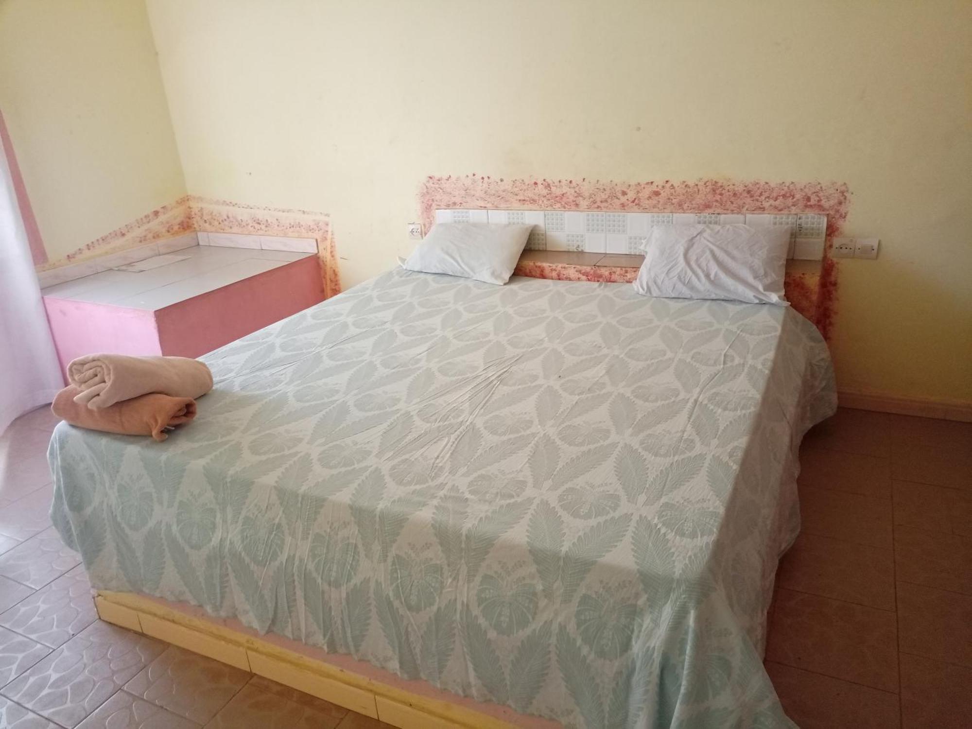 Chez Paolo Hotel Toubab Dialao Bagian luar foto