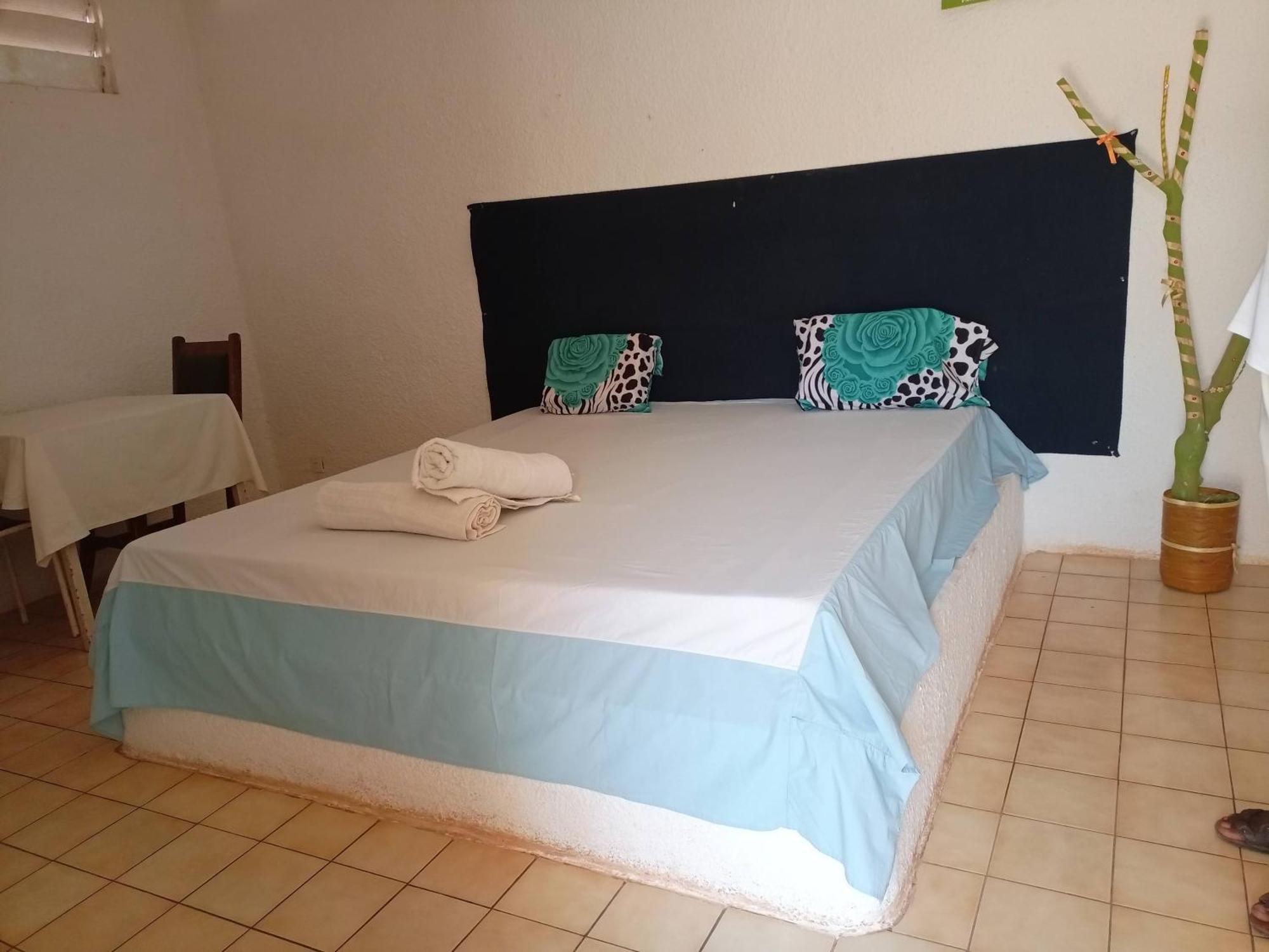 Chez Paolo Hotel Toubab Dialao Bagian luar foto