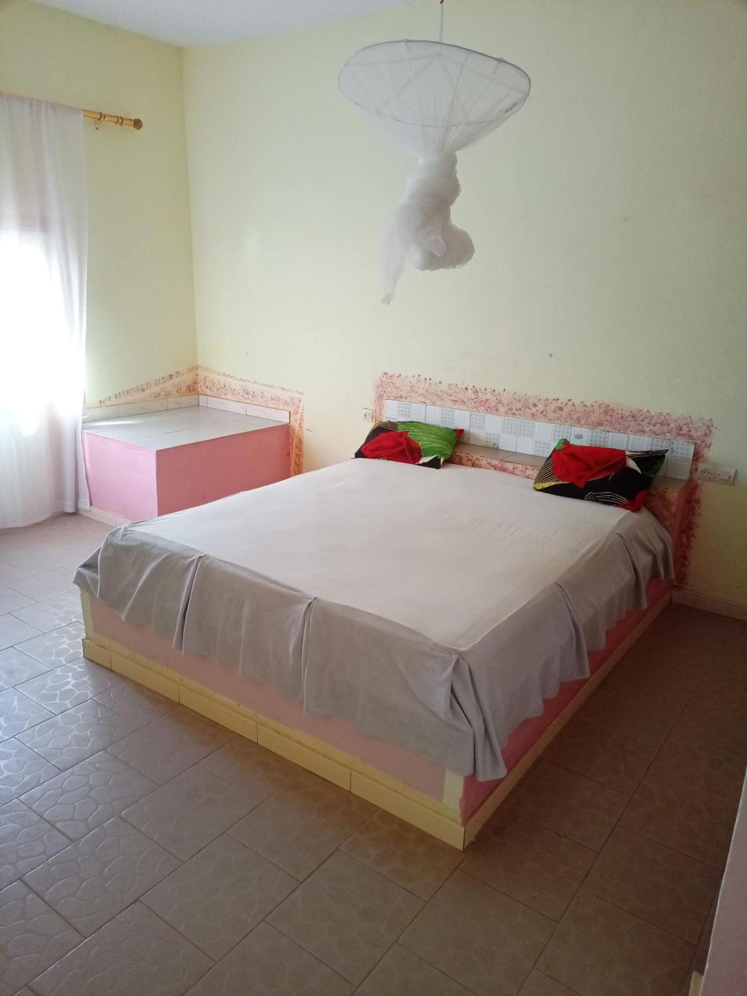 Chez Paolo Hotel Toubab Dialao Bagian luar foto